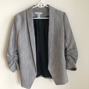 Herringbone grey and white 3/4 sleeve blazer